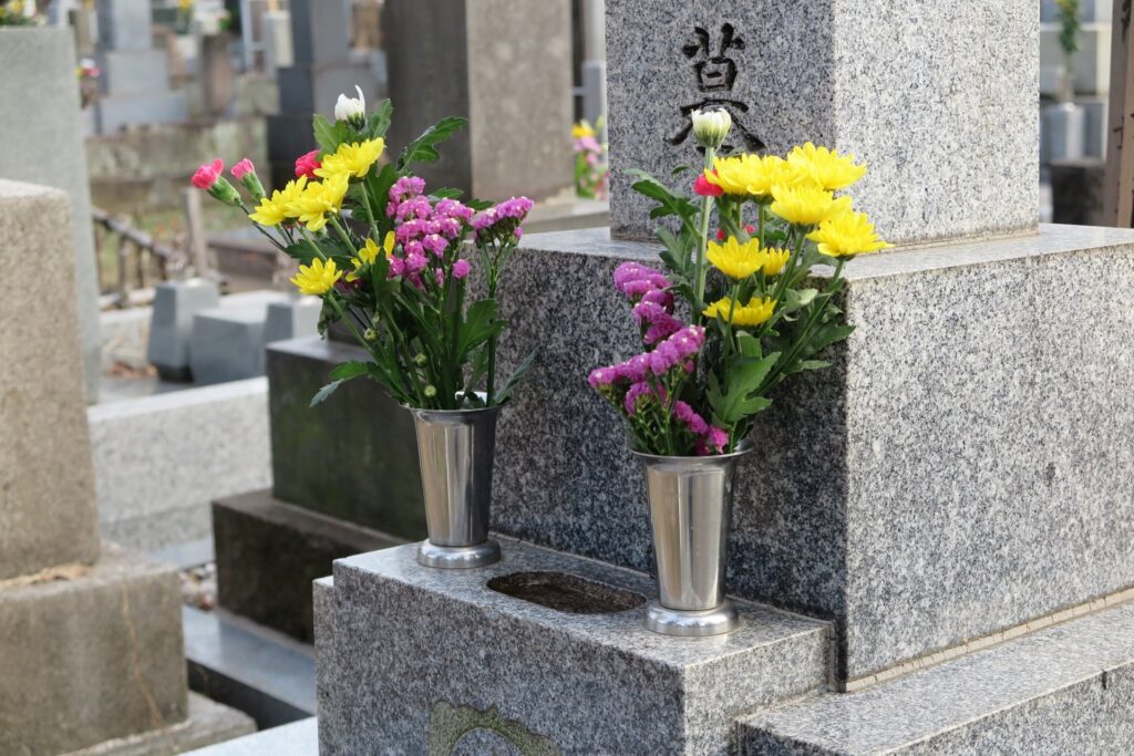 お墓